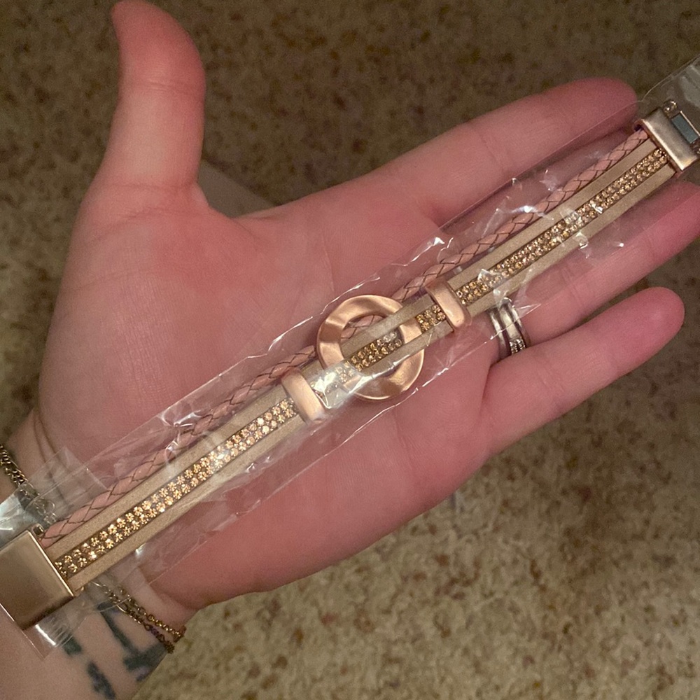 Bracelet